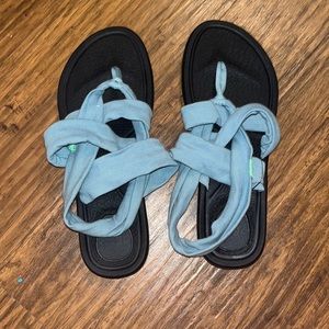 sanuk sandals